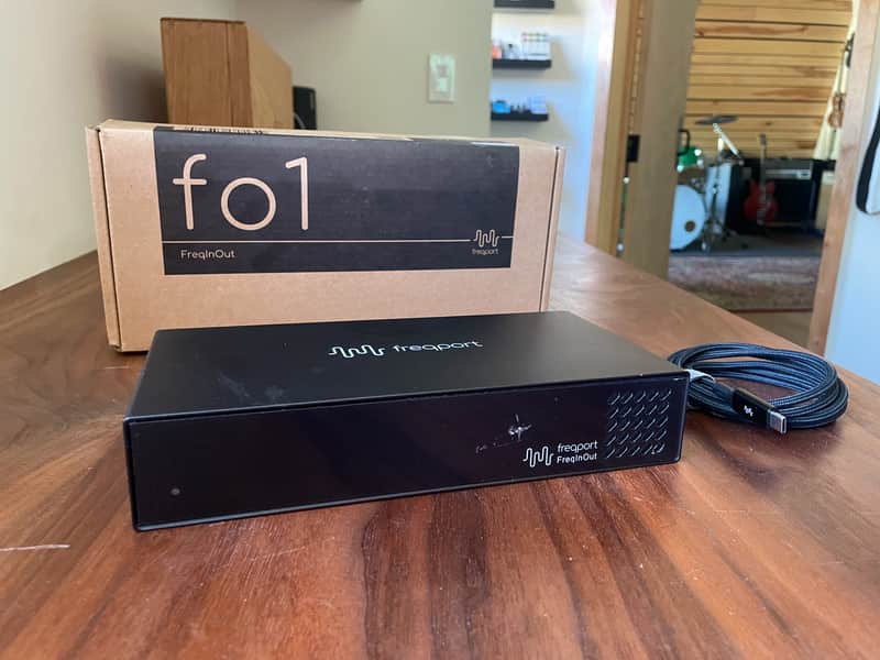 Freqport Freqport FreqlnOut Fo1 Hardware Interface 2020s - Black image 1