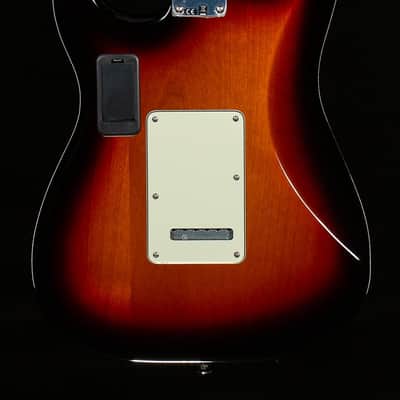 Fender Deluxe Roadhouse Stratocaster 3-Tone Sunburst Pau Ferro (332) image 4