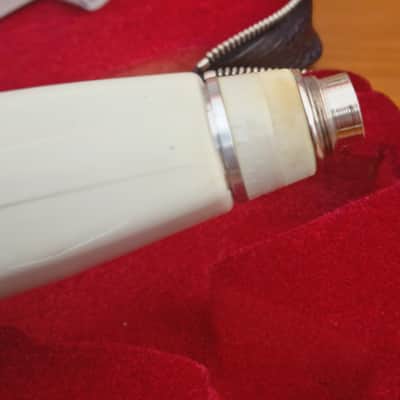Sennheiser Sennheiser MD 421 Dynamic Microphone | 3-Pin | White / Silver | Original Case + Clamp image 3