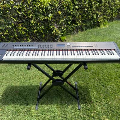 Roland RD-2000 88-Key Digital Stage Piano