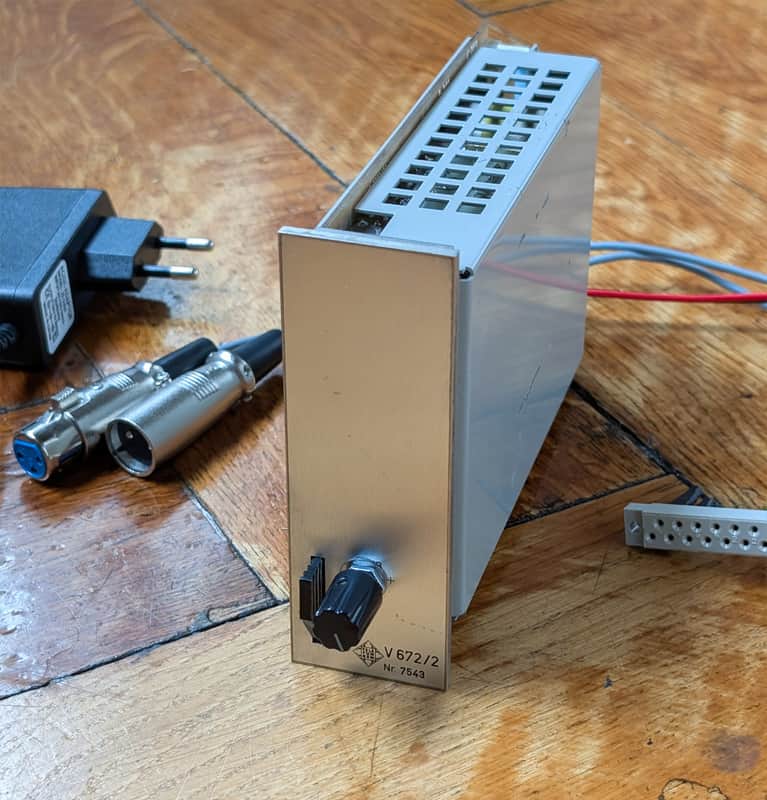 With audio demo: Vintage Telefunken V672/2 mic preamp - variable gain 30 .. 60 dB - plug & play - fully recapped image 1
