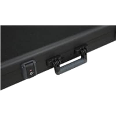 Fender Deluxe Molded Acoustasonic® Case  Black image 3