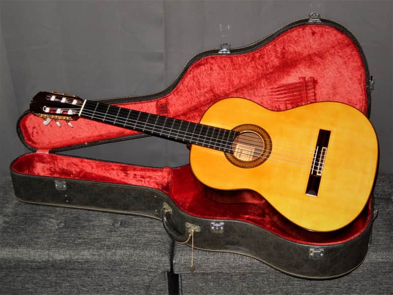 BARGAIN - TERUAKI NAKADE C100 1972 - HERNANDEZ y AGUADO CLASS CLASSICAL CONCERT GUITAR - SPRUCE/BRAZILIAN ROSEWOOD image 1