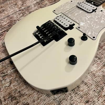 Schecter Sun Valley Super Shredder PT FR 2019 - Present - Metallic White image 2