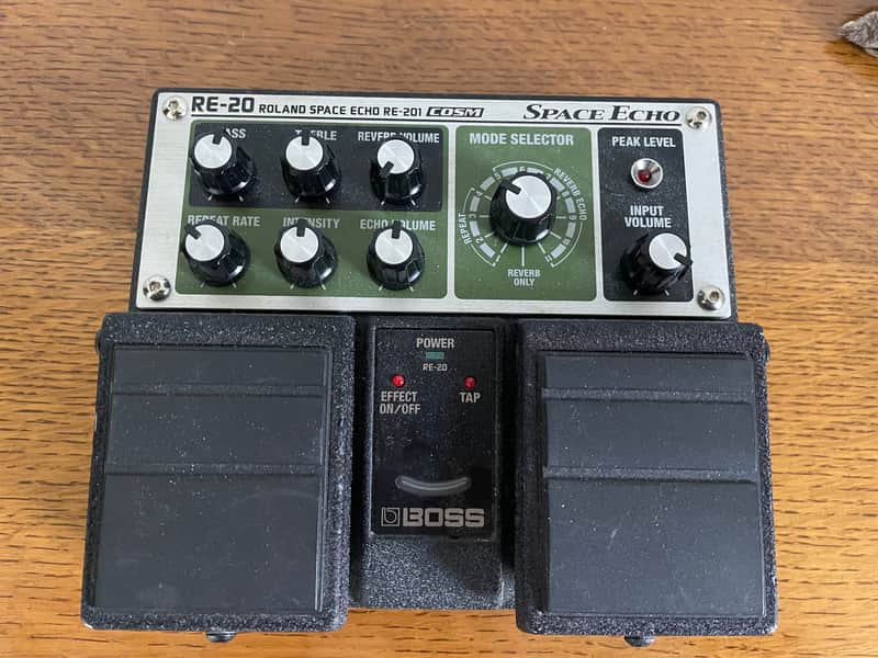 Boss RE-20 Space Echo