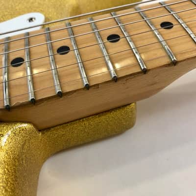 Fender Stratocaster with 3-Bolt Neck, Maple Fretboard 1976 Gold Sparkle image 14