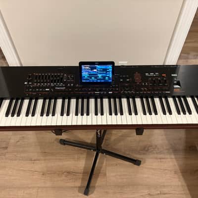 Korg Pa4X 76-Key Professional Arranger 2010s - Black