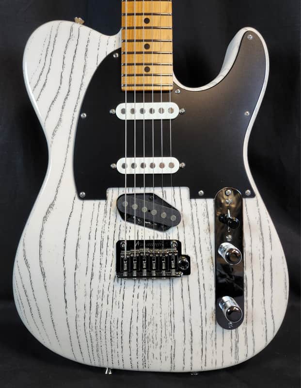 Tom Anderson T Classic Contoured, Swamp Ash Body, SC1 SC1 TF3, 62 Pete, High Gloss White with Black Dog Hair, w/Bag image 1