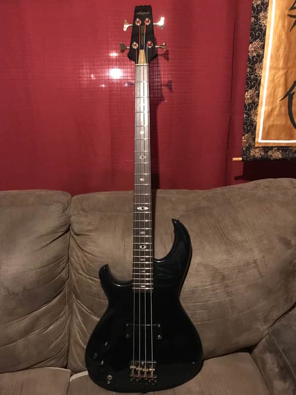 Cliff Burton Aria pro II Elite I 1984 - Black and gold image 1