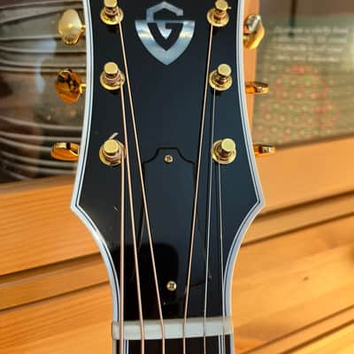 GUILD D-55E Natural image 3