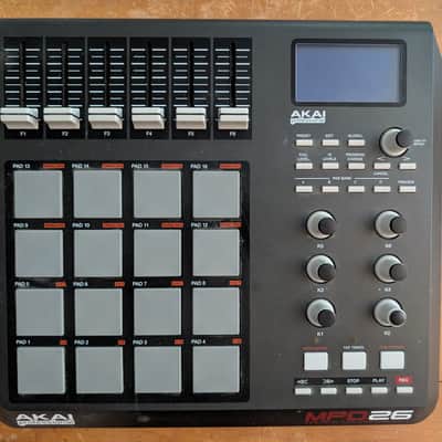 Akai MPD26 MIDI control unit - Lightly used, clean