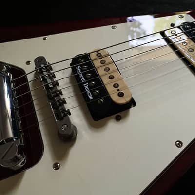 ESP Navigator N-FV Takada Custom Shop Flying V 2006 Cherry - VERY