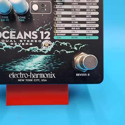 Electro-Harmonix EHX Oceans 12 Dual Stereo Reverb Guitar Effect Pedal Bass Plate image 4