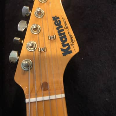 Kramer Voyager 1981 w/ Pre-Lawsuit Headstock and Original Hardshell Case image 4
