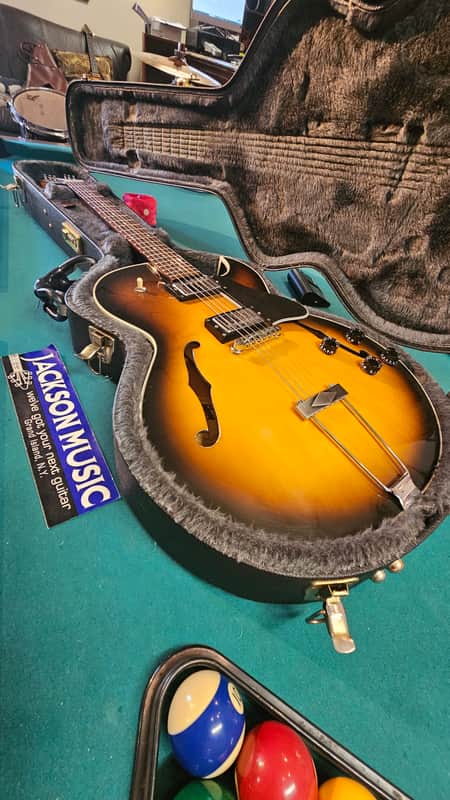 Gibson ES-135 Semi Hollow Body With Case 2002 - Vintage Sunburst image 1
