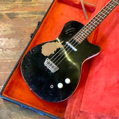 Silvertone 1444 bass guitar c 1960’s Black beauty original vintage USA harmony image 4