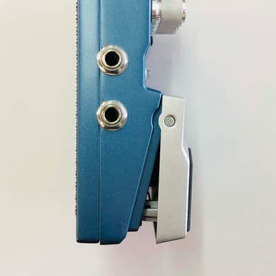 DigiTech Hardwire TR-7 Tremolo/Rotary 2010s - Blue image 3