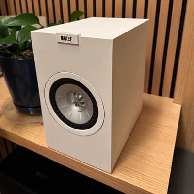 KEF Q150 Stereo Speakers - 2023 - White image 1