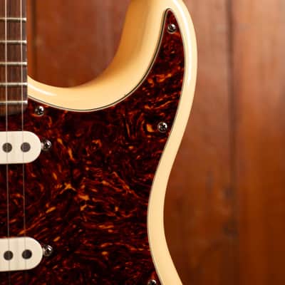 Fender American Standard Stratocaster RW Vintage White image 4