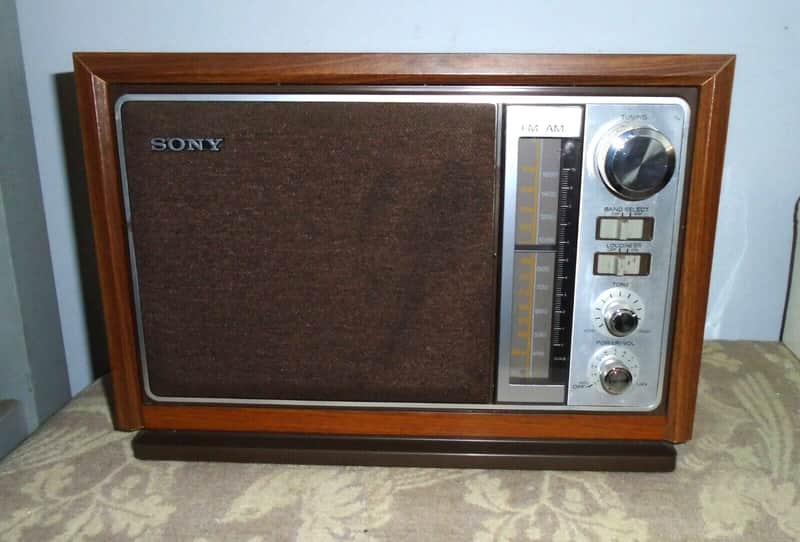 Vintage SONY AM/FM Table Radio Model ICF-9740W Simulated Wood Tested image 1