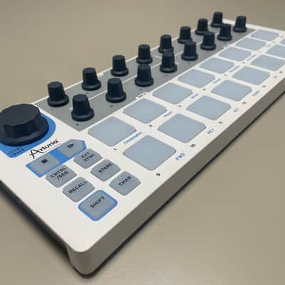 Arturia BeatStep MIDI Controller 2014 - Present - White image 2
