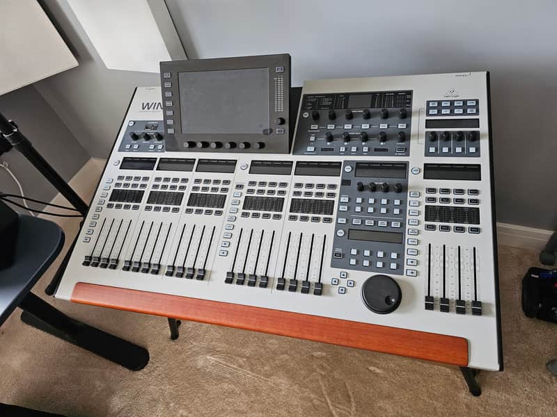 Behringer WING 48-Channel Digital Mixer 2020 - Present - Silver image 1