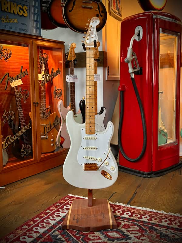 Fender 50th Anniversary American Vintage '57 Stratocaster