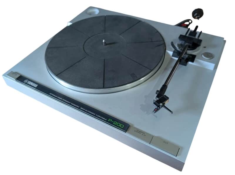 Japanese Yamaha P-200 Silver Semi-Automatic Belt-Drive Turntable Works 1980s Vinyl Record image 1