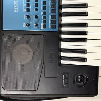 Korg Pa700 Professional Arranger - Standard 2017 - Present - Blue image 4