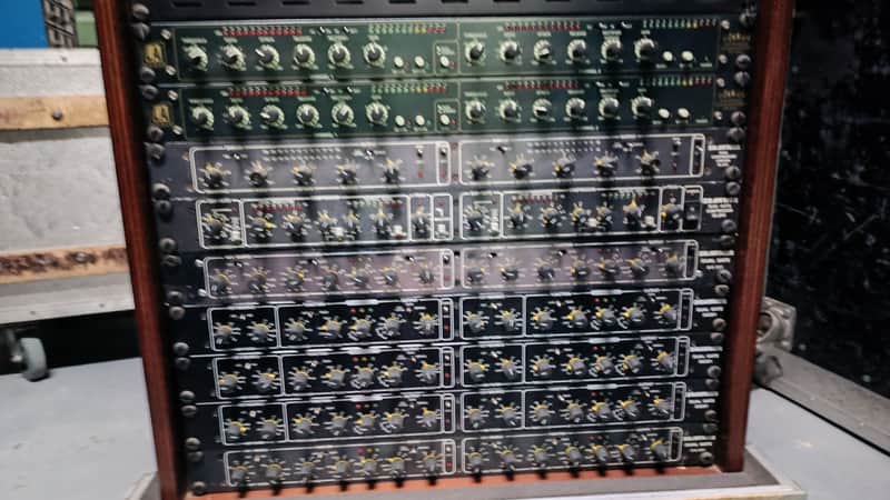 LA Audio BCL20 Dual Broadcast Compressor Limiter 2000’s image 1