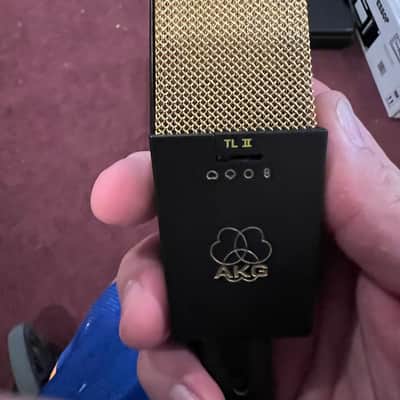 AKG C414 B TLII studio condenser microphone C414B image 3