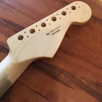 2022 Fender Player Strat Left Handed Stratocaster Maple Neck Lefty 22 Fret 9.5R image 3