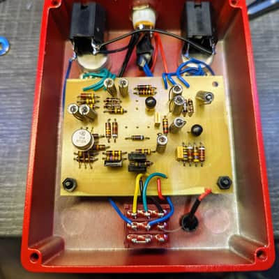 Finch Electronics - fOXX Tone Machine 60's/70's Transistors NOS Components image 2
