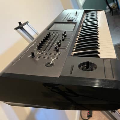 Korg Kronos 61 - Excellent image 6