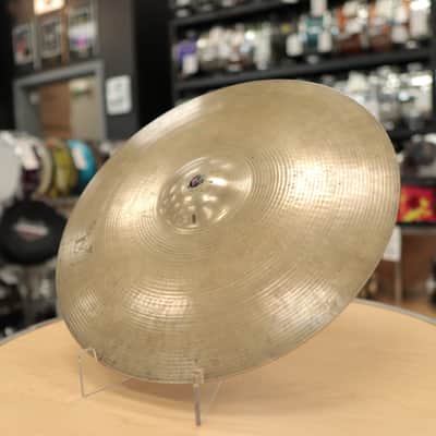 Vintage Zildjian 16" A Zildjian & CIE Constantinople Cymbal (1613g) image 4