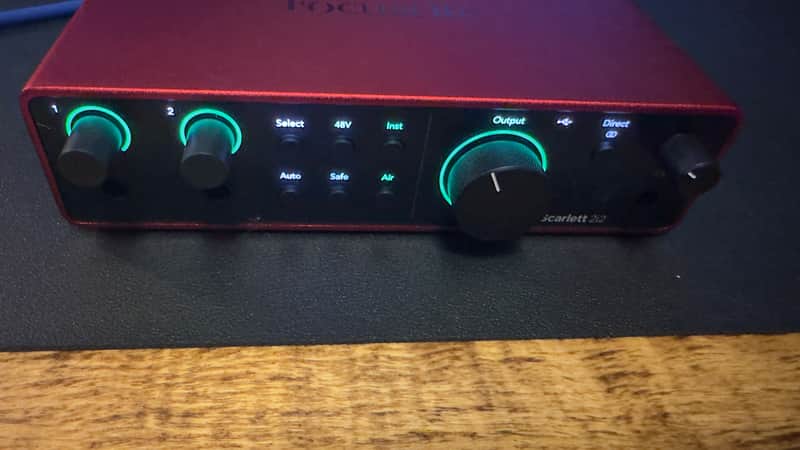 Focusrite Scarlett 2i2 4th Gen USB Audio Interface 2023 - Present - Red