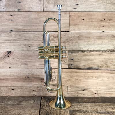 Eastman ETR-420 Trumpet With Case & Mouthpiece image 3