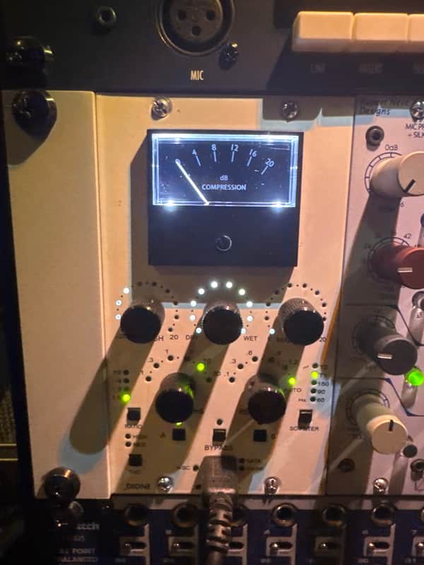 WesAudio DIONE ng500 500 Series Stereo Bus Compressor 2010s - White image 1
