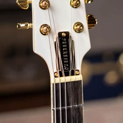Duesenberg Fantom A Electric Guitar - Aged White with Hardshell Case - Demo image 6