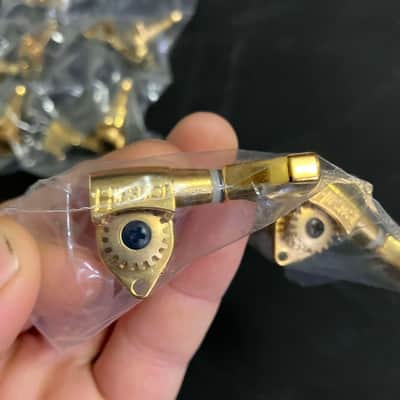 Hipshot Open Back 6-In-Line Tuners Non-Staggered - Gold image 2