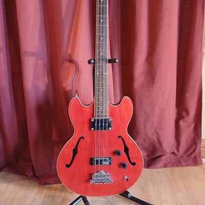 Gibson Midtown Bass – Cherry Red – Semi-Hollow – With Brown Hard Case – Excellent condition – UK image 2