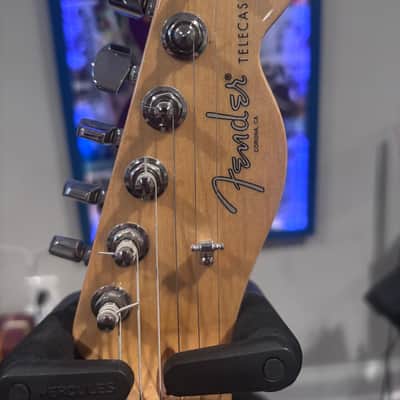 Fender American Professional Telecaster with Maple Fretboard 2017 - 2019 - Candy Apple Red image 6