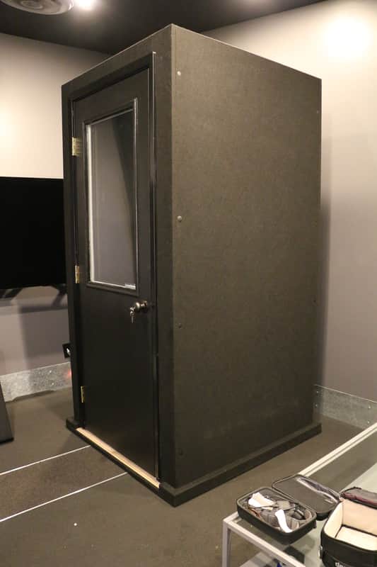 4x4 - Vocal Booth - Black | Black (quantity: 2 booths) image 1