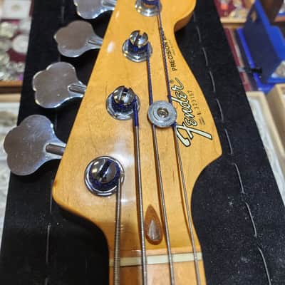 Fender Precision Bass with Maple Fretboard 1970 - 1983 - Sunburst image 17