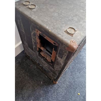 Trace Elliot 1048 - Bass Cabinet - Red Stripe - Spares or Repair image 9