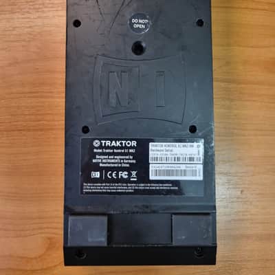 Native Instruments Traktor Kontrol X1 2010s - Black image 3