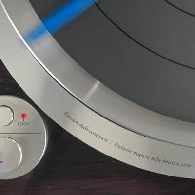 DENON DP-59L Direct Drive Auto-Lift Turntable in Good condition image 18