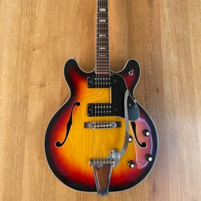Aria 5102T 1970s - Sunburst with case image 1