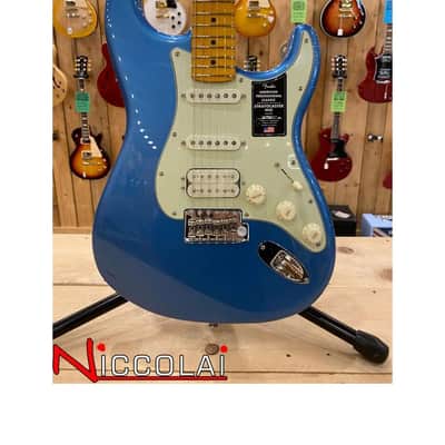 Fender American Professional Classic Stratocaster HSS, Maple Fingerboard, Faded Lake Placid Blue image 1