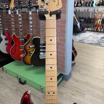 Fender Player Stratocaster with Maple Fretboard 2023 - 2024 - Candy Apple Red image 7